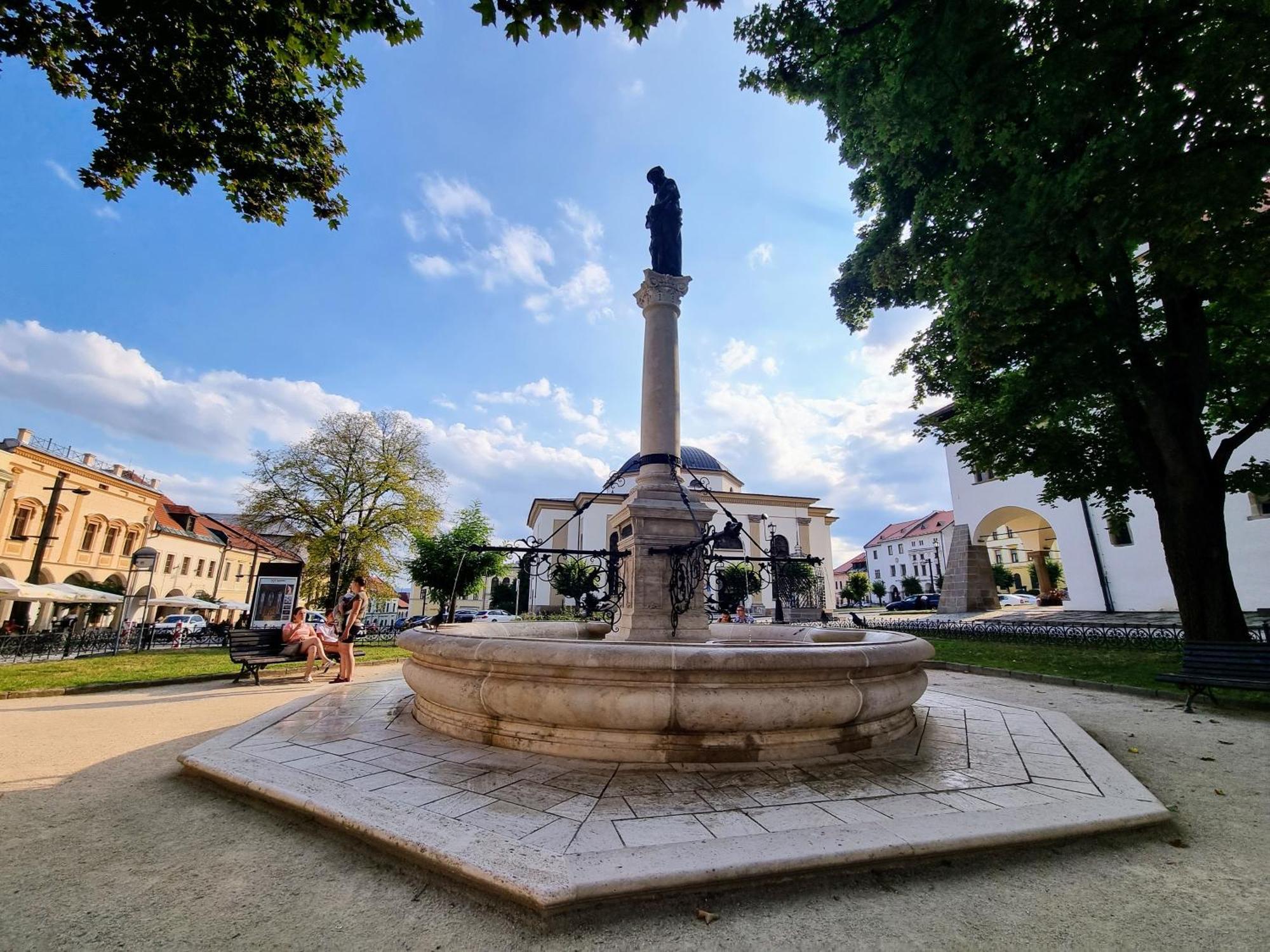 Historical House In The Center Levoca With Parking Apartment Exterior photo